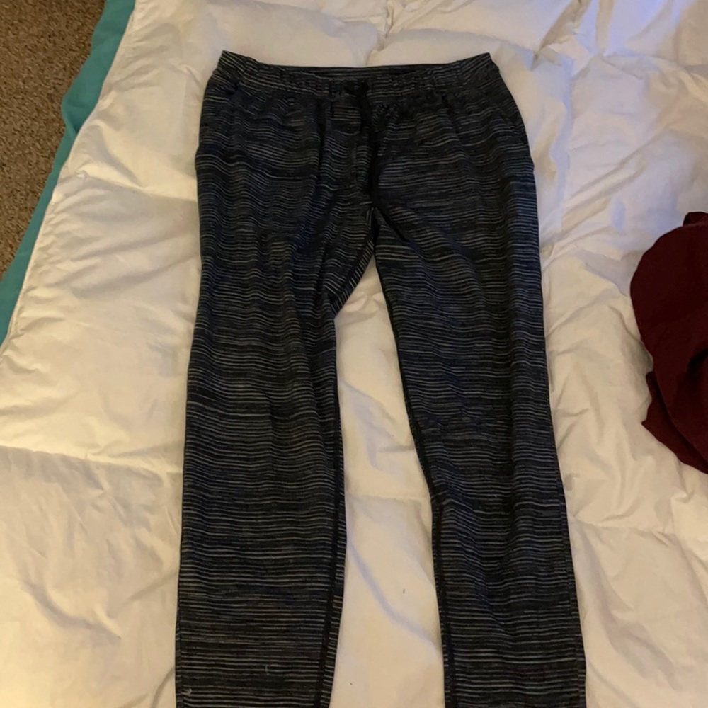 Lululemon jet crop slim